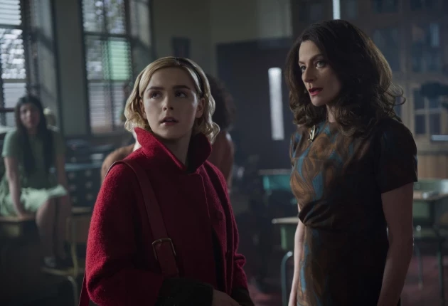Слайд из сериала Леденящие душу приключения Сабрины 1 сезон 2 серия
