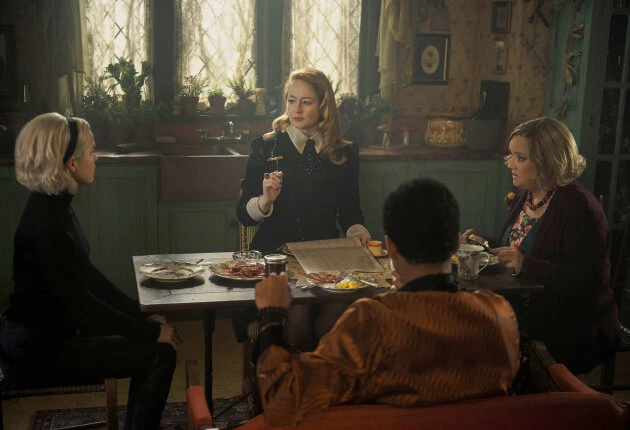 Кадр из сериала Леденящие душу приключения Сабрины 2 сезон